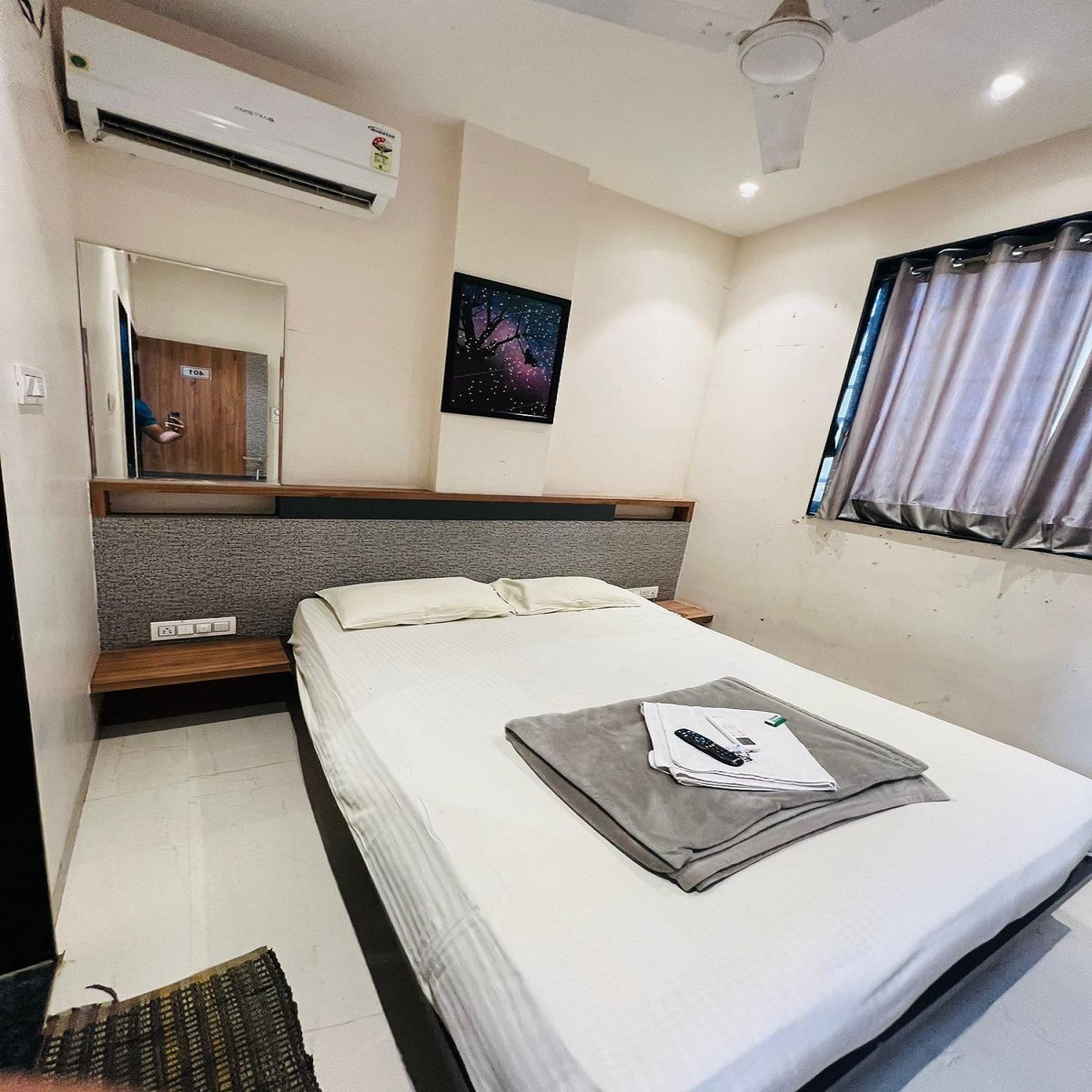 Hotel Pragati Inn Ahmednagar Extérieur photo
